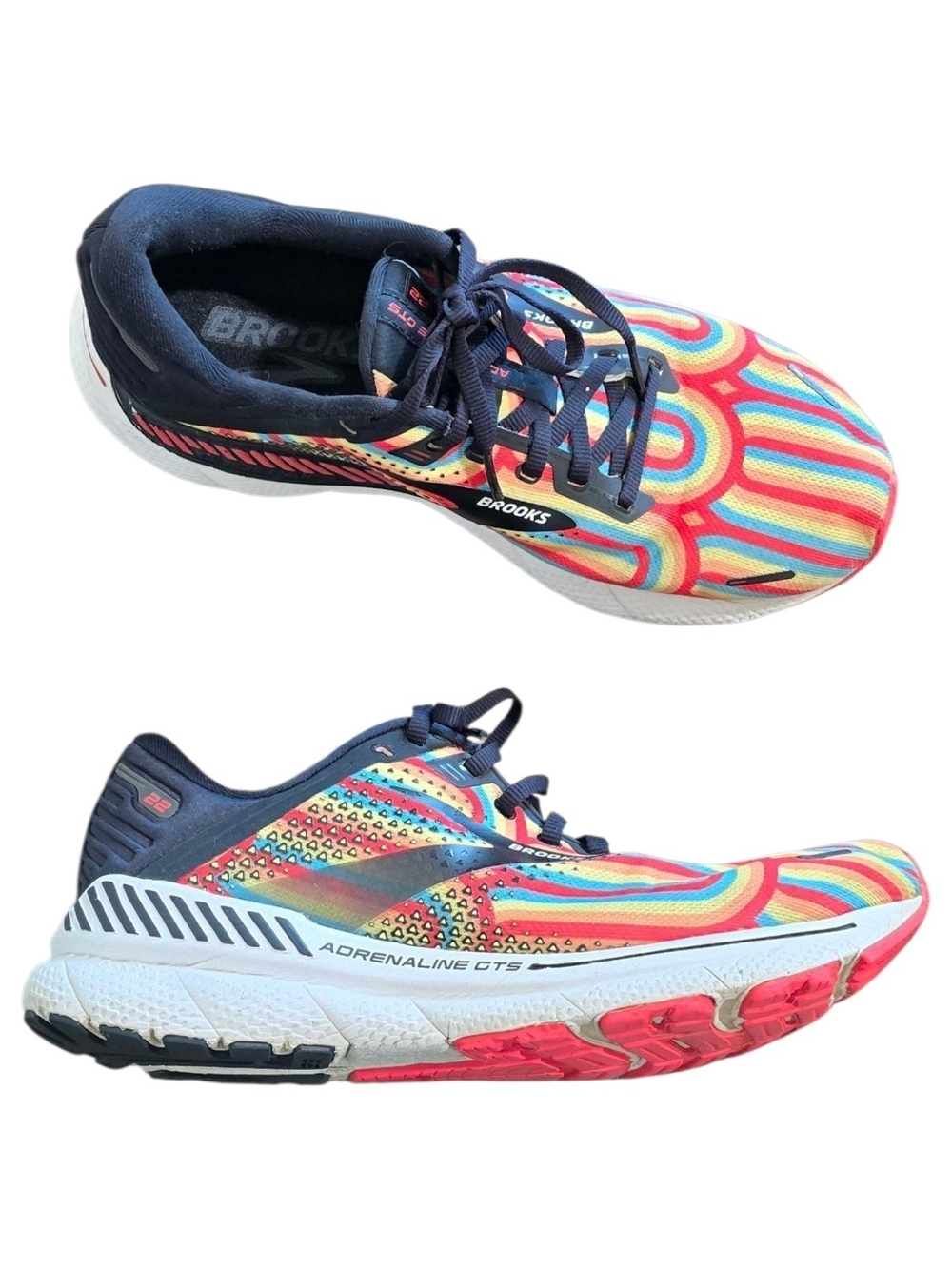 Brooks Adrenaline GTS 22 Disco Navy Multicolor Geometric Running Shoes Woman 10B